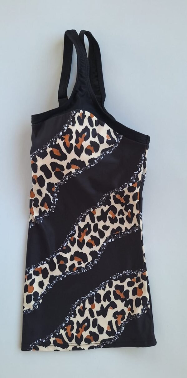 1a4b7a41-d5cd-4d62-9da6-a0ebf6b96b9e Traje de baño de dos piezas