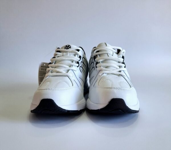 e43640c5-910a-4df7-9294-59a78083511d Zapatillas deportivas blancas