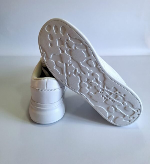 2e05a21c-3379-4371-b11b-016c917b0dd2 Zapatillas deportivas casuales y ligeras