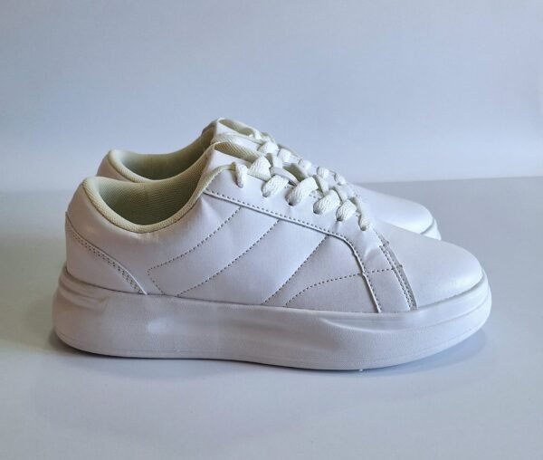 325cb18d-bbfd-475b-a892-86319dd28d35 Zapatillas deportivas casuales y ligeras