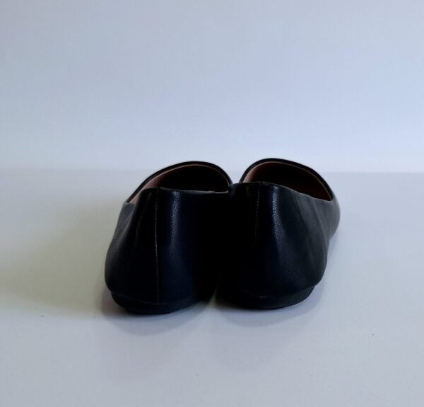 77813d2a-dd1e-44da-8f4d-d05b6246e8c3 Zapatos bailarinas planos clásicos con plantilla acolchada