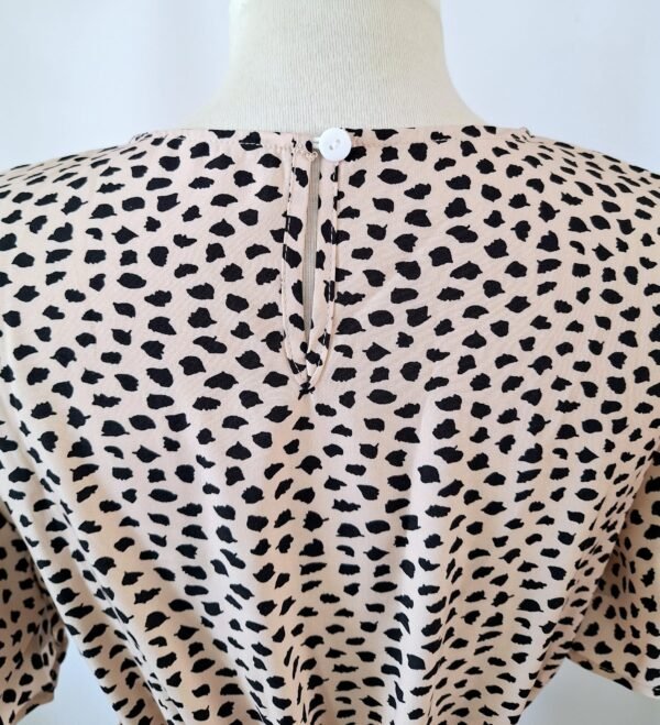 926ecc26-29c4-4e6d-86f1-56bd28f49949 Vestido Corte en A, plisado