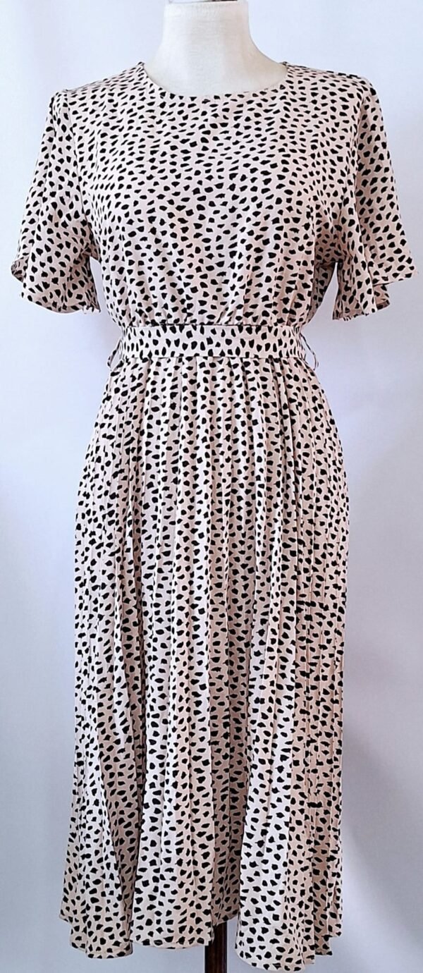 e8ae1a24-e313-4b29-b54d-bb50ab5a0b2b Vestido Corte en A, plisado